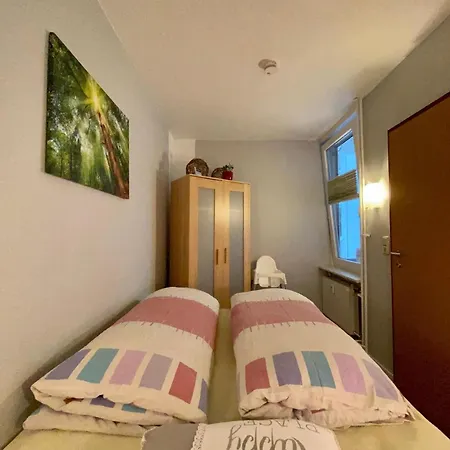 Stylisches Apartment, Free Wlan, Mit 4-5 Betten