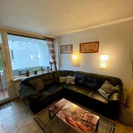 Apartment Stylisches Apartment, Free Wlan, Mit 4-5 Betten *