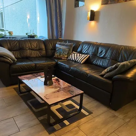 Stylisches Apartment, Free Wlan, Mit 4-5 Betten *
