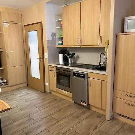 Stylisches Apartment, Free Wlan, Mit 4-5 Betten *