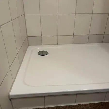 Stylisches Apartment, Free Wlan, Mit 4-5 Betten Appartement *