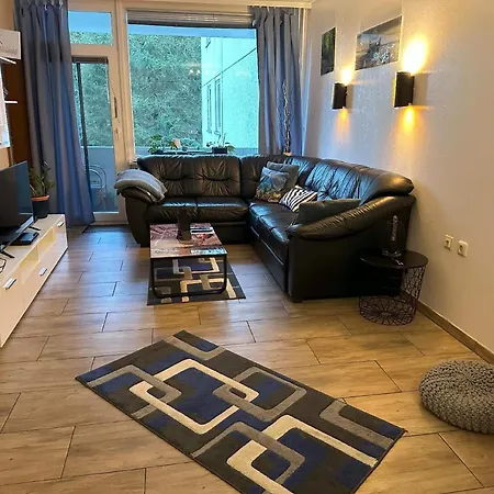 Appartement Stylisches Apartment, Free Wlan, Mit 4-5 Betten